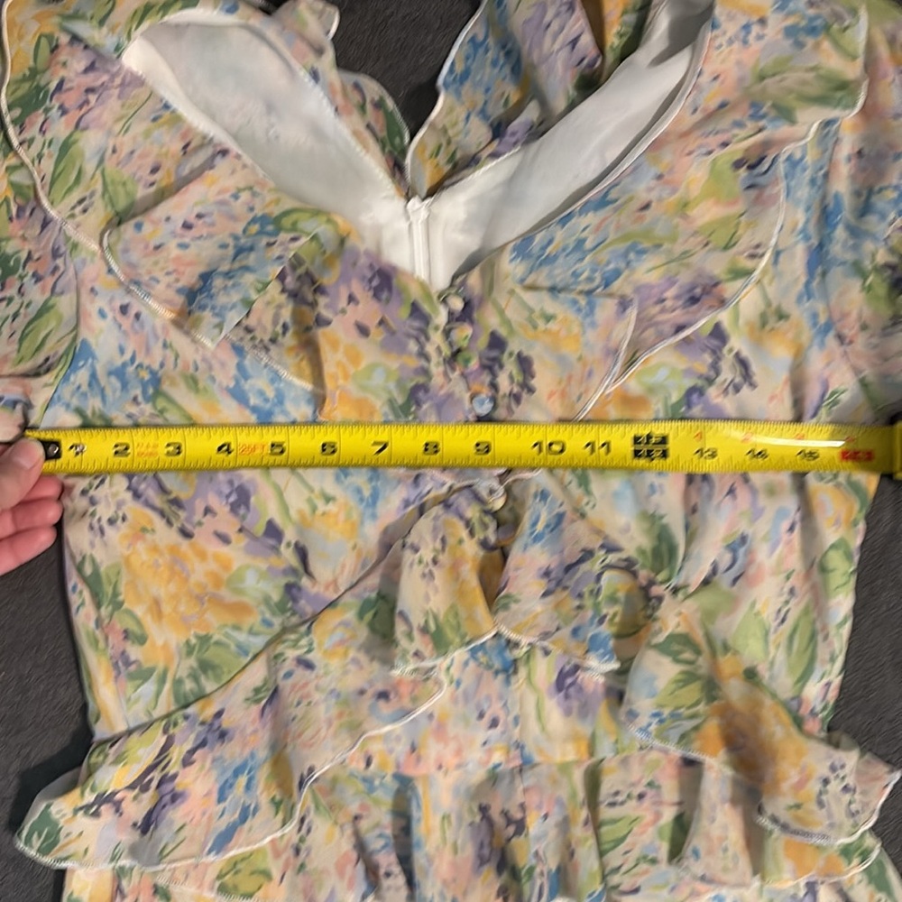 Floral Ruffle Romper - Medium - Picture 4 of 5